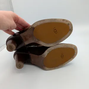 UGG Olivia Chelsea Heeled Boots Women Brown Suede Leather‎ Ankle 8.5 5597 thumbnail 6