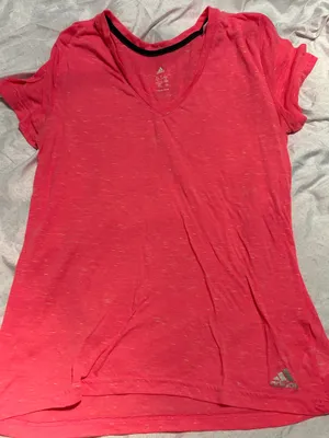 Adidas pink tshirt  thumbnail 1