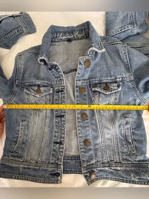 American Eagle Light Wash Denim Jacket Medium Jean Trucker Jacket thumbnail 7