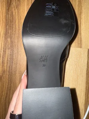H&M Leather Heeled Loafers 8 thumbnail 4