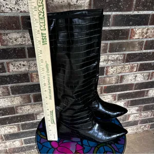 Tall Boots Women 8.5 Black Croc Embossed Pointed Toe‎ Knee High Low Heel NWOT thumbnail 7