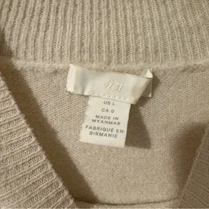 H&M Two Tone Wool Blend Sweater | Size: Large thumbnail 3