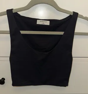 Aritzia Scoop Neck Contour Tank thumbnail 1