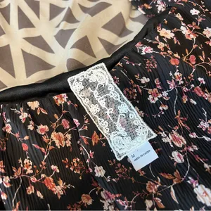 Sadie & Sage Textured Chiffon Floral Print Puff Sleeve Top Peasant Size‎ M thumbnail 10