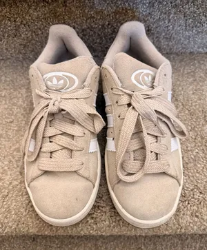 Tan adidas campus  thumbnail 1