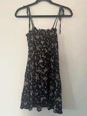 Abercrombie Black Pink Floral Smocked Mini Dress Small Dainty Romantic Feminine thumbnail 6
