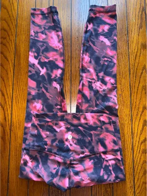 Lululemon Align High-Rise 25” Intensity Pink Blossom Size 4 NWOT thumbnail 1
