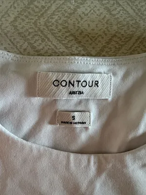 Aritzia Contour White Crewneck Cropped Long Sleeve Top Size Small thumbnail 2