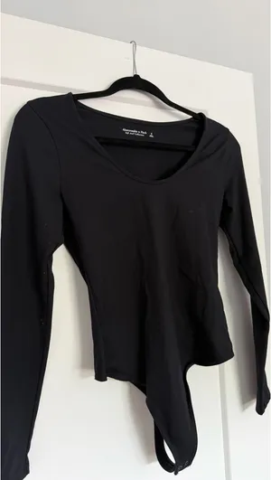 Abercrombie Soft AF Black Long Sleeve Bodysuit thumbnail 2