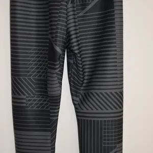 Women's‎ Nike Leggings - Size Medium thumbnail 3