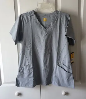 Wonder Wink Light Gray V-Neck Medical Scrub Top Size Medium New with Tags thumbnail 1