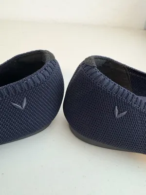 Vivaia Aria Pointed Toe Ballet Flats Size 9.5 Navy Blue Classic Minimalist Chic thumbnail 8