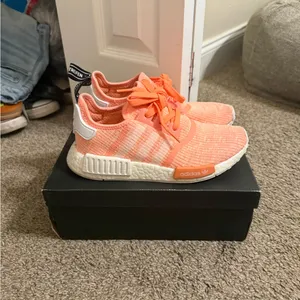 Adidas NMD R1 Sun Glow thumbnail 2