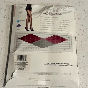 Hanes Silk Reflections High Waist Control Top‎ Pantyhose Jet Black AB Q0B184 NIP thumbnail 4