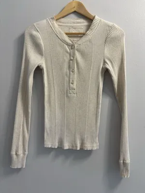 Aerie Cream Ribbed Henley Top Long Sleeve Button Front Fitted Thermal Size M thumbnail 1
