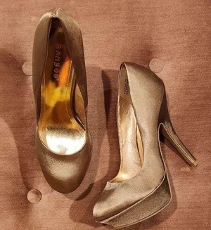 𝅺Bamboo Satin Platform Heels thumbnail 1