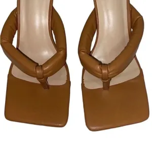 PrettyLittleThing Padded Brown Square Mouth Thong Sandals(Size 5) thumbnail 6