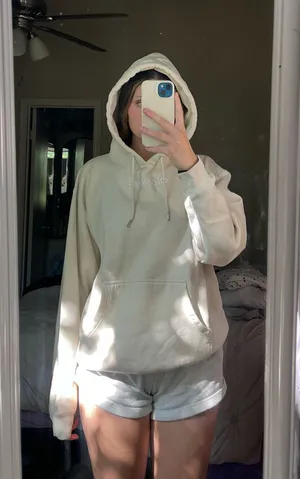 glossier cream hoodie White Size M thumbnail 1
