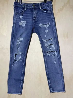 American Eagle Womens Size 8 Jegging Crop Super Stretch Distressed Jeans Blue thumbnail 1