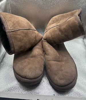 Ugg Austrailia Classic Short 5826 Boots Womens 10 Leather Upper Sheep Skin Inner thumbnail 1