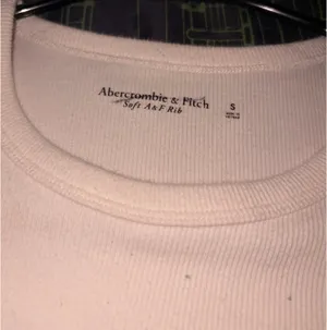 Abercrombie Crop Tank thumbnail 2