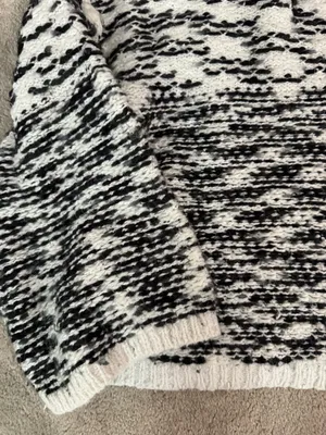 Black & White Marled Crewneck Sweater - Women thumbnail 3