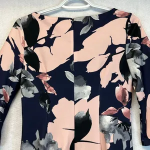 NWT VINCE CAMUTO Women’s Dress Sz 2‎ Navy Blue Floral Bell-Sleeve Shift Cocktail thumbnail 11