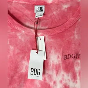 Urban Outfitters BDG Pink Tie Dye Long Sleeve shirt, Worn Once, Great Condition thumbnail 3