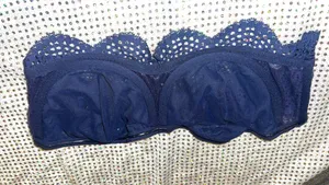Victoria's Secret Bralette Lace NWT lg thumbnail 3