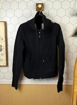 Lululemon Vintage Black Igloo Sunrise Full Zip Fleece Jacket - Size - 8 thumbnail 1