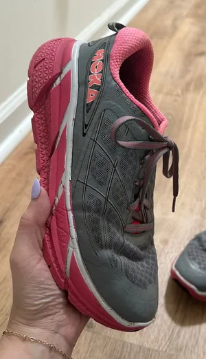 Hoka | Women's Grey Pink One One Clifton 2 Running Shoes Sneakers,‎ Size 6.5W thumbnail 1
