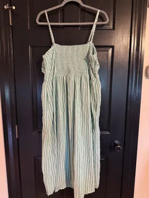 Old Navy Dress thumbnail 3