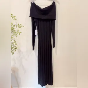 ASTR Yalitza Black Off Shoulder Cutout Maxi Sweater Dress Small NWT thumbnail 6