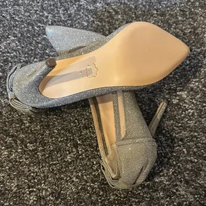 Elegant Silver Metallic Heels size 7 thumbnail 6