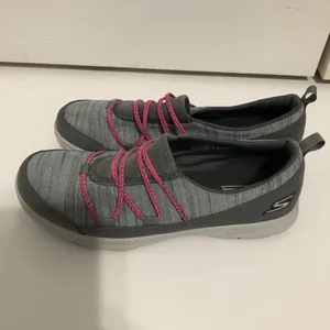 Skechers Gray pink‎ slip on Sneakers Go Steps women’s size 8.5 Go Go Mat walking thumbnail 6