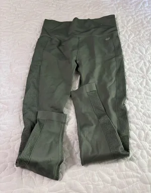 Forever 21 Green Leggings Workout thumbnail 1