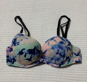 Victoria's Secret Bra thumbnail 1