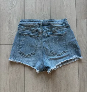 Altar'd State Light Denim Wash Shorts rhinestones US women’s 26 thumbnail 2