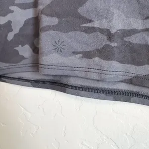 Athleta |‎ A–C Conscious Longline Crop Sports Bra in Black Camo size Medium thumbnail 5