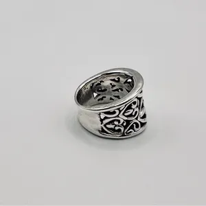 Vintage Celtic Knot Trinity Scroll
Simple Plain Ring size 6.5 and 1.5 cm Silver thumbnail 3