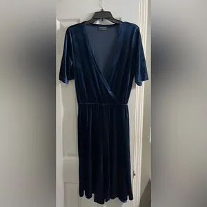 The Fifth Label Crystal Vision‎ Navy Velvet Jumpsuit Women's Size Small thumbnail 3