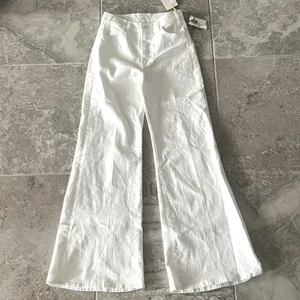 MOTHER The Hustler Roller Skimp White Jeans, Size 27 New w/Tag SOLD OUT thumbnail 9