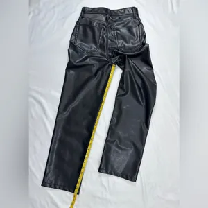 Abercrombie & Fitch Vegan Leather 90s Straight Pant Curve Love - Black - 24/00 thumbnail 10