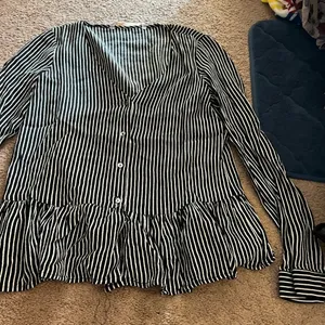 Zara‎ xs striped blouse thumbnail 3
