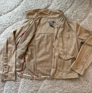 Beige Button thumbnail 1