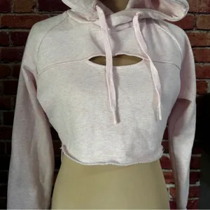 Cropped gymshark hoodie size small thumbnail 2
