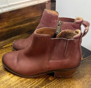 Vionic Brown Waterproof Ankle Boots Size 5 thumbnail 1