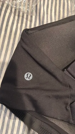 Lululemon bra  thumbnail 3
