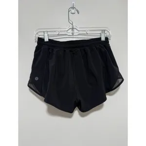 Lululemon Hotty Hot Short II *2.5" Black Size 8 thumbnail 4