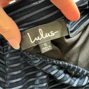 Lulu’s Ticket to chic Navy Blue Striped Velvet Balloon Sleeve dress Size small thumbnail 14